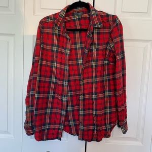 Red Roots Button Up Flannel 🍎